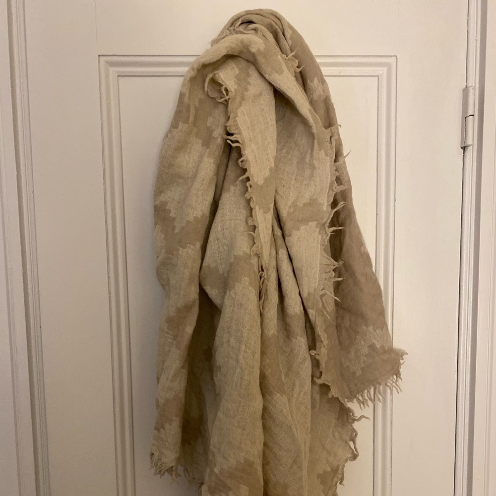 Aritzia Wilfred Blanket Scarf